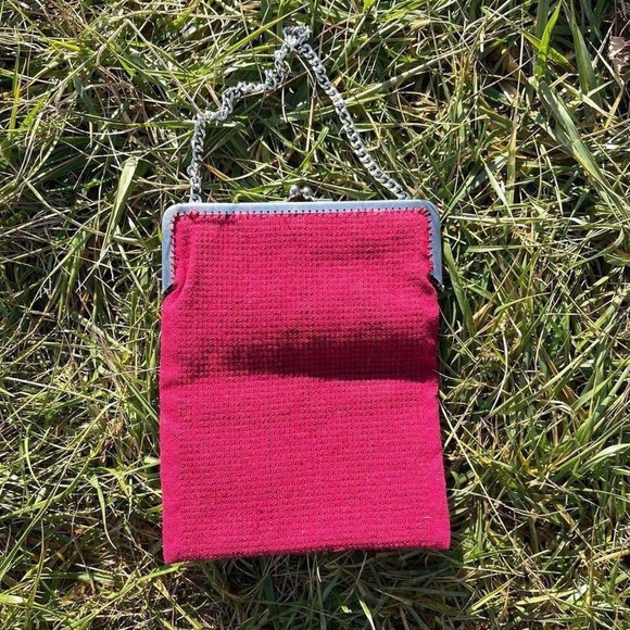 Vintage Red Burgundy Small Rectangle Knit Crochet Bag w/ Silver Chainlink Handle - Picture 7 of 8